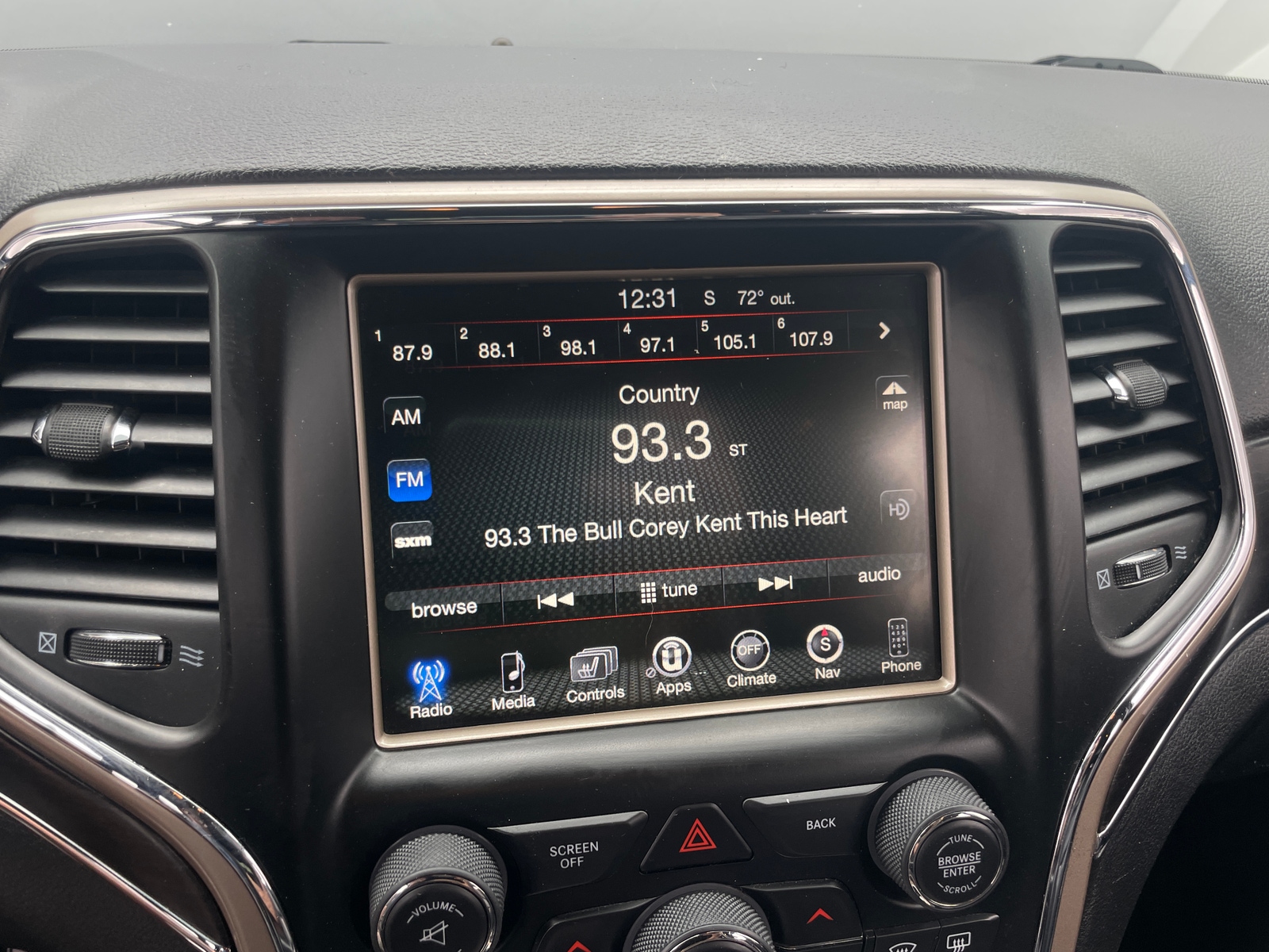 Thumbnail: 2014 Jeep Grand Cherokee - 3