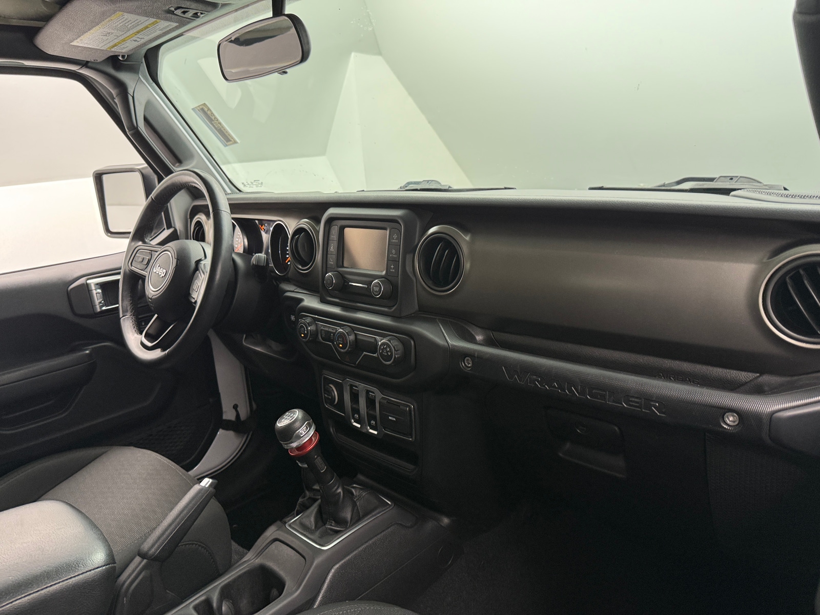 Thumbnail: 2019 Jeep Wrangler - 3