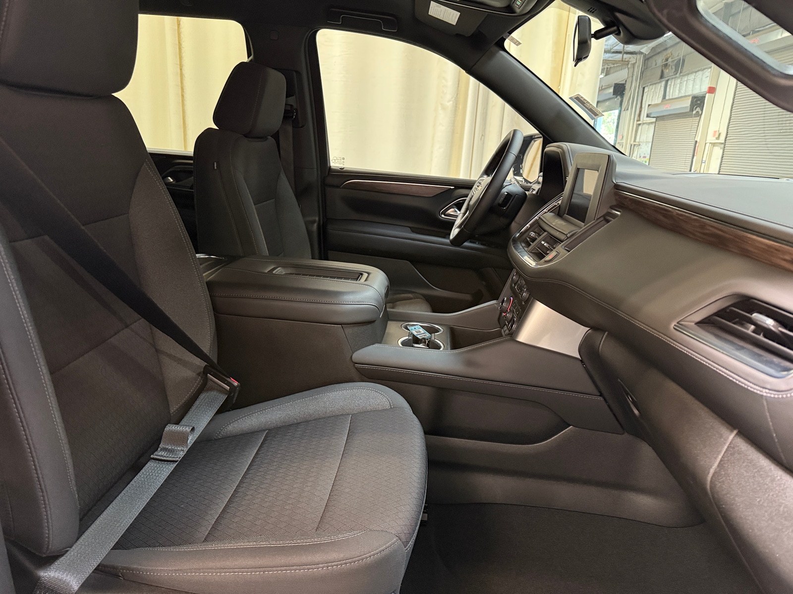 Thumbnail: 2022 Chevrolet Tahoe - 2