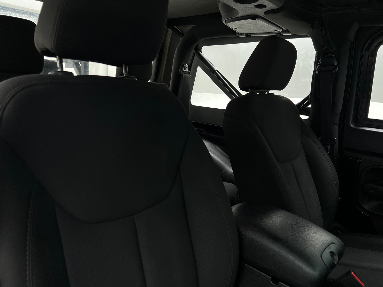 Thumbnail: 2017 Jeep Wrangler - 2
