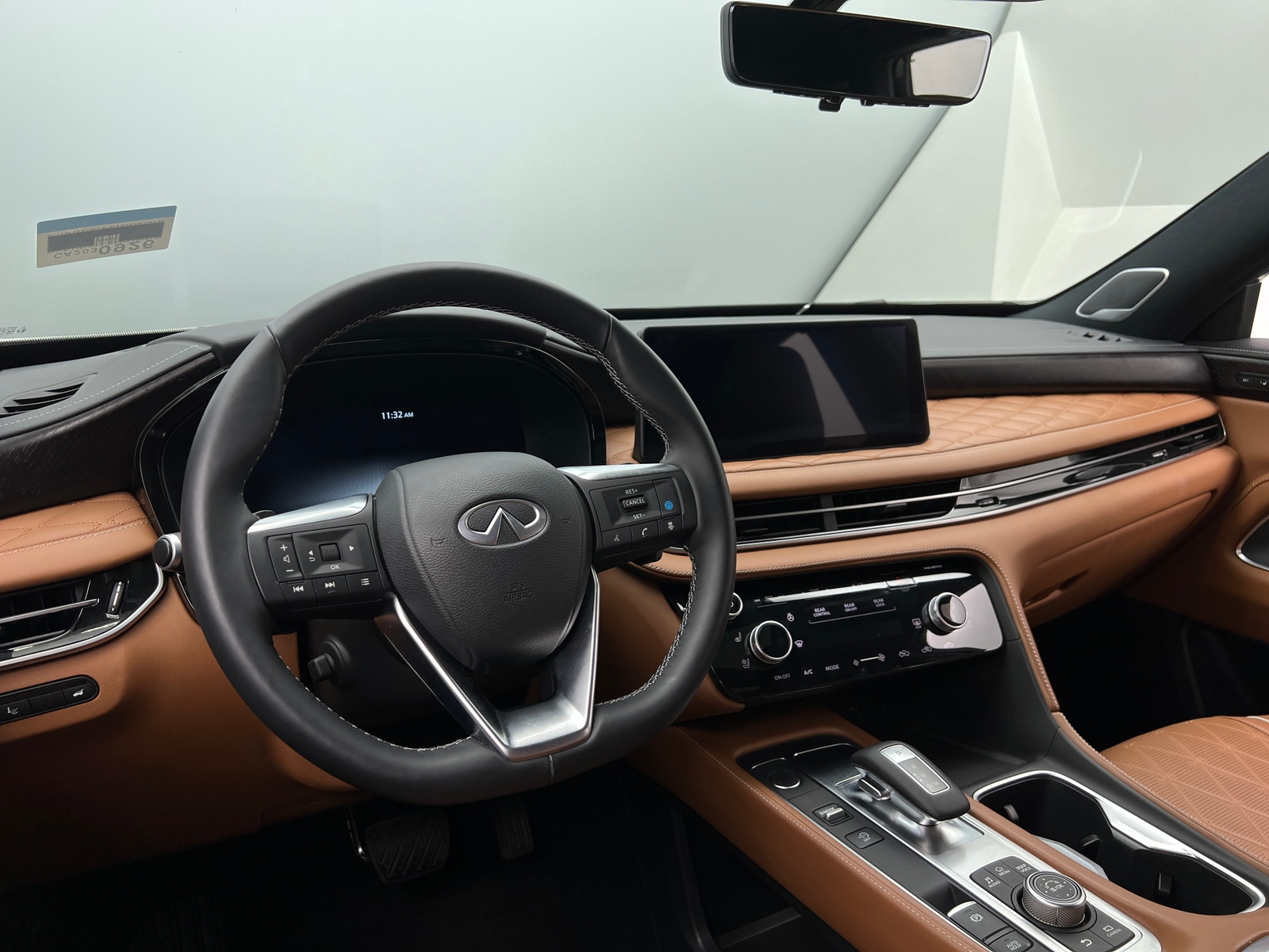 Thumbnail: 2024 INFINITI QX60 - 3