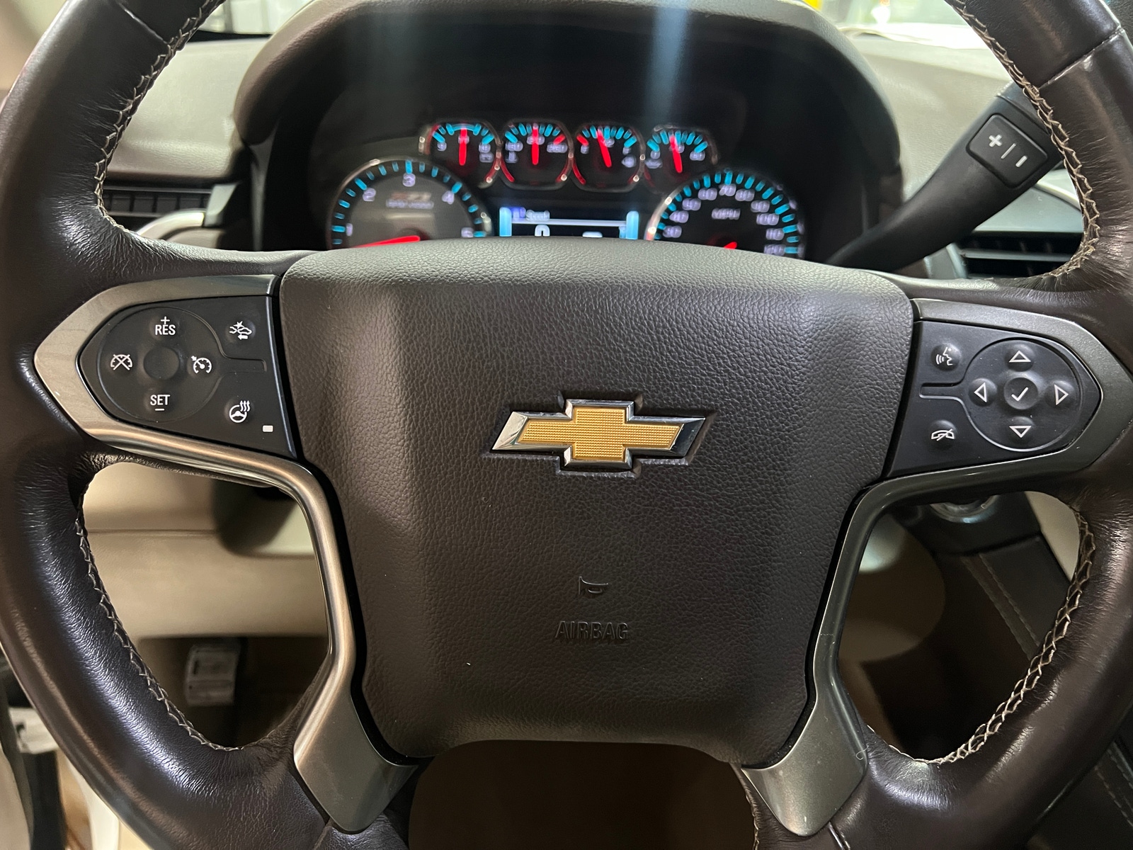 Thumbnail: 2020 Chevrolet Tahoe - 5