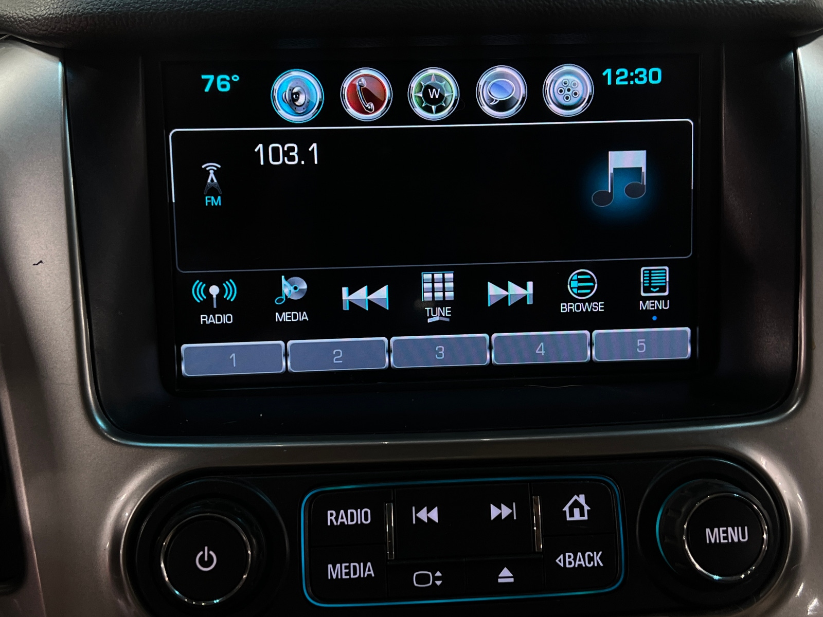 Thumbnail: 2020 Chevrolet Tahoe - 4