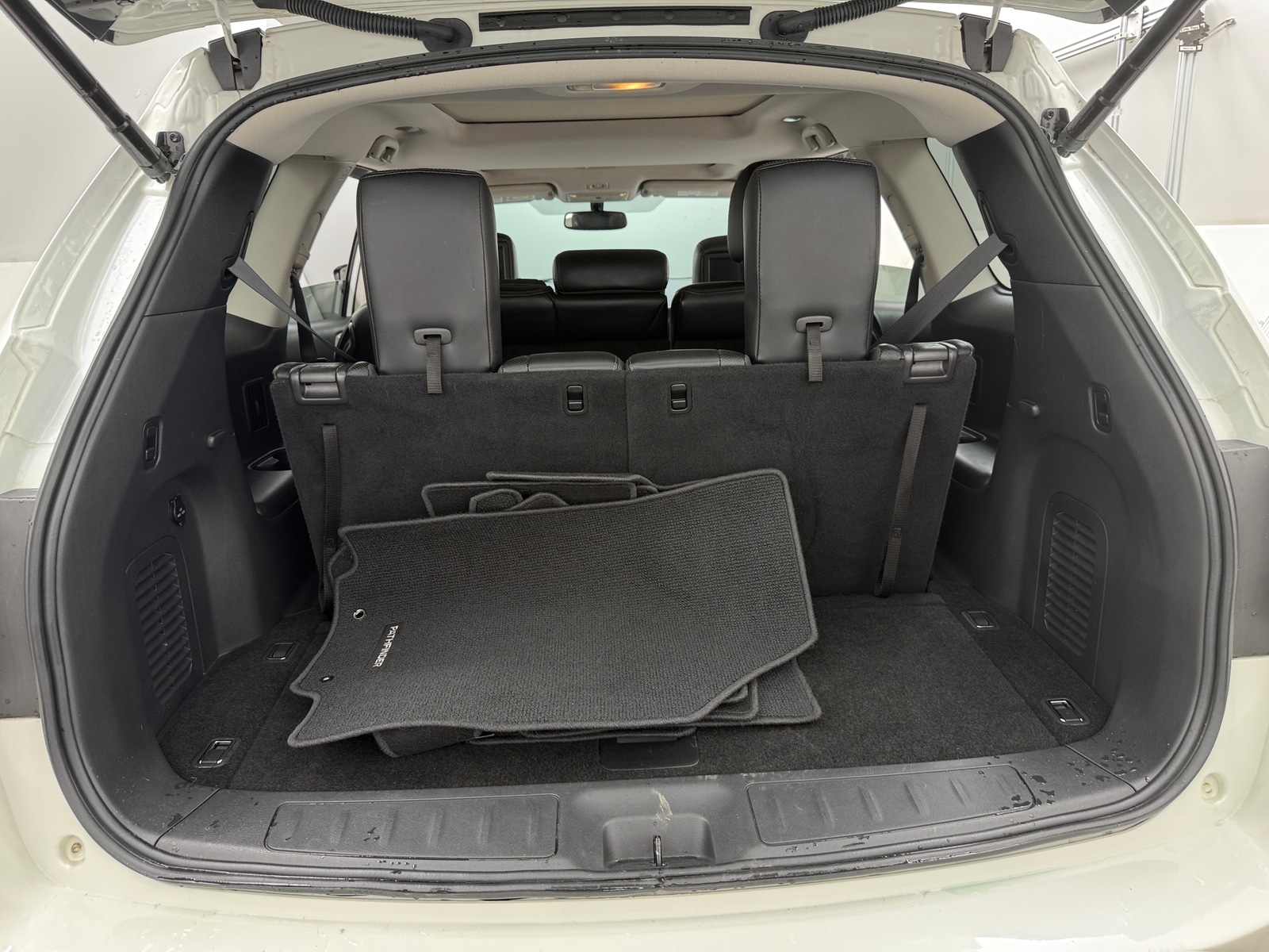 Thumbnail: 2017 Nissan Pathfinder - 6
