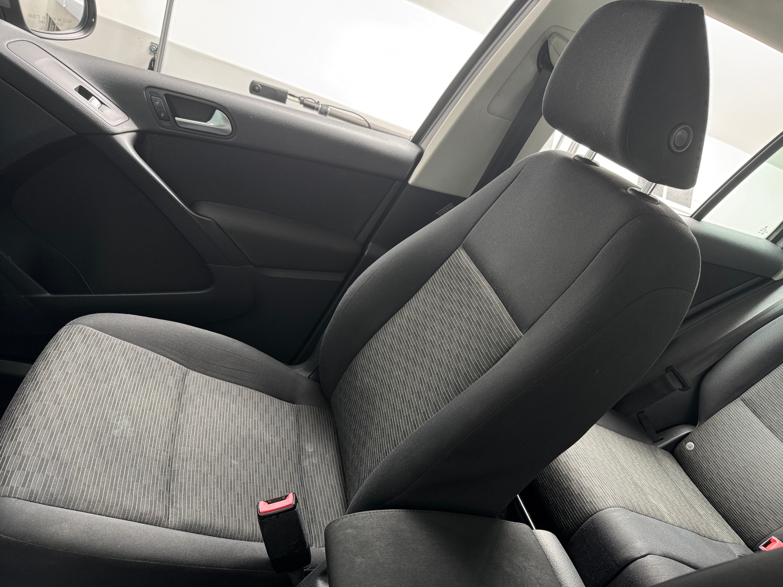 Thumbnail: 2013 Volkswagen Tiguan - 2