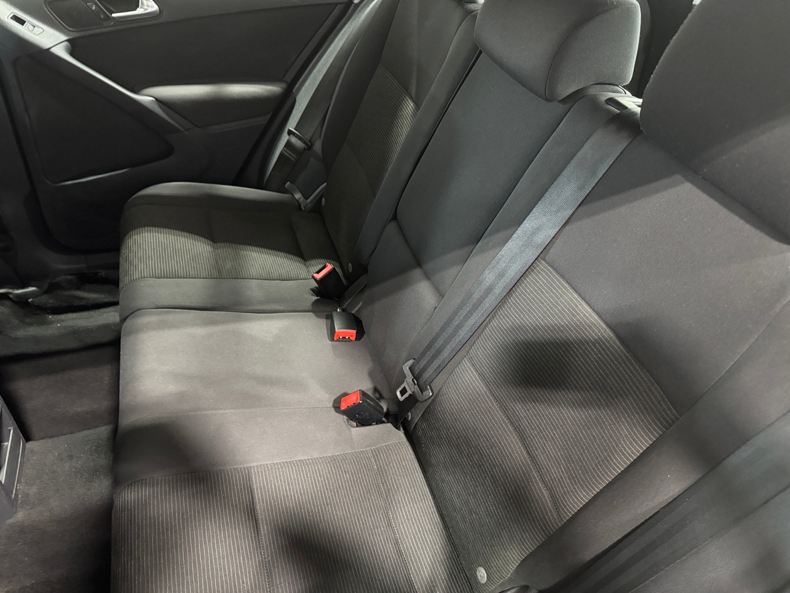 Thumbnail: 2013 Volkswagen Tiguan - 6