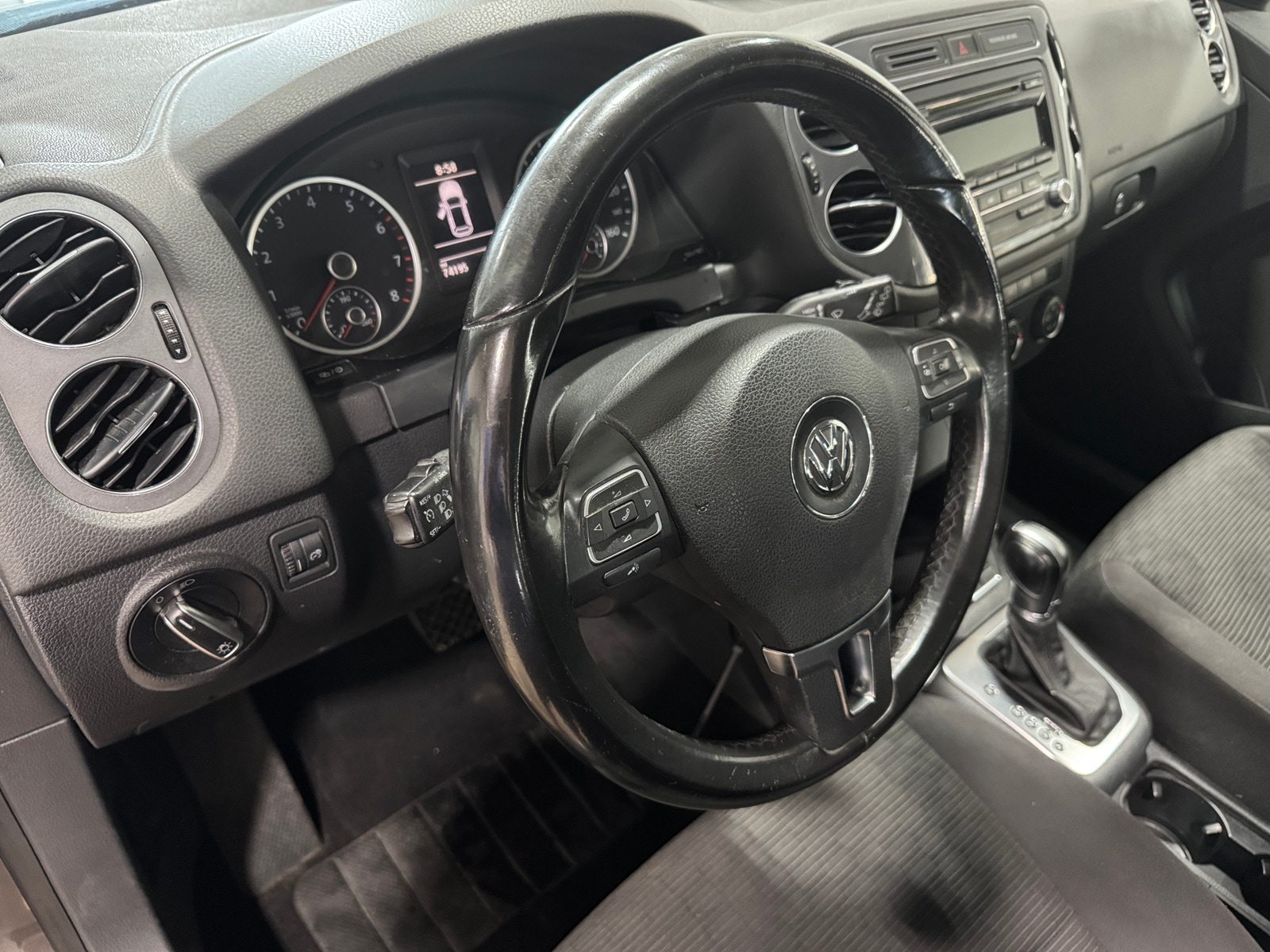 Thumbnail: 2013 Volkswagen Tiguan - 3