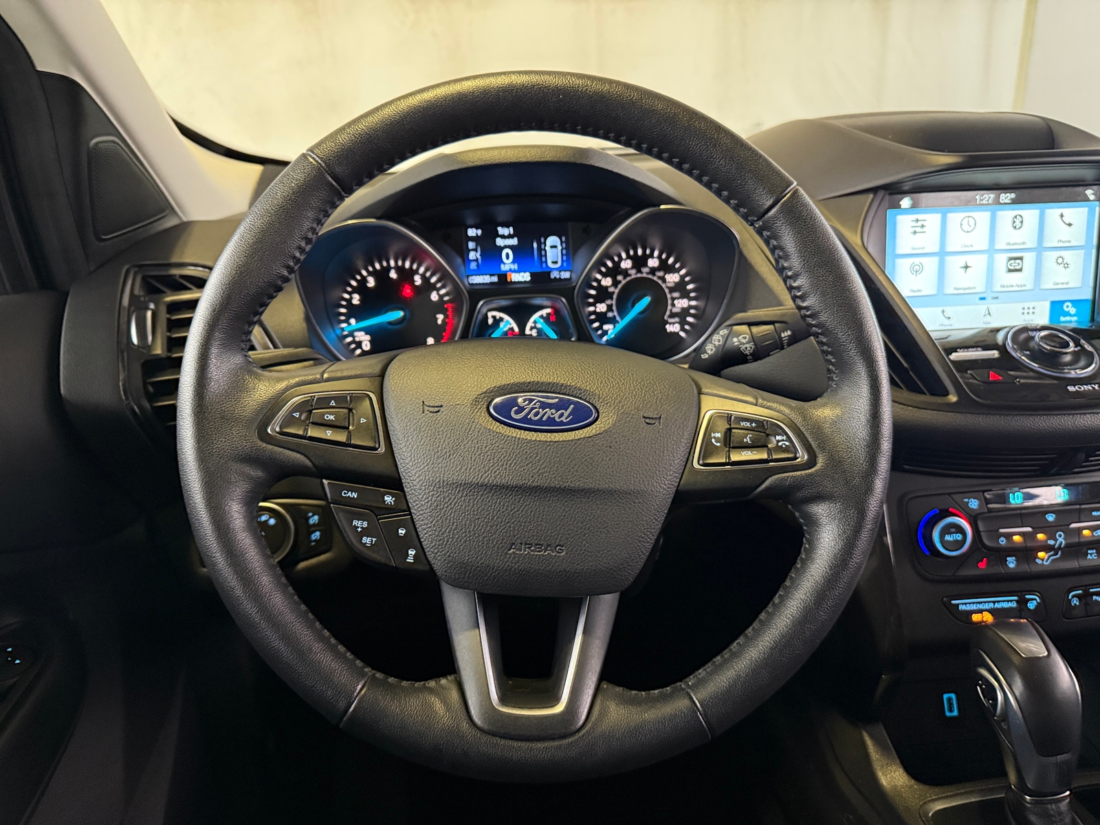 Thumbnail: 2019 Ford Escape - 4