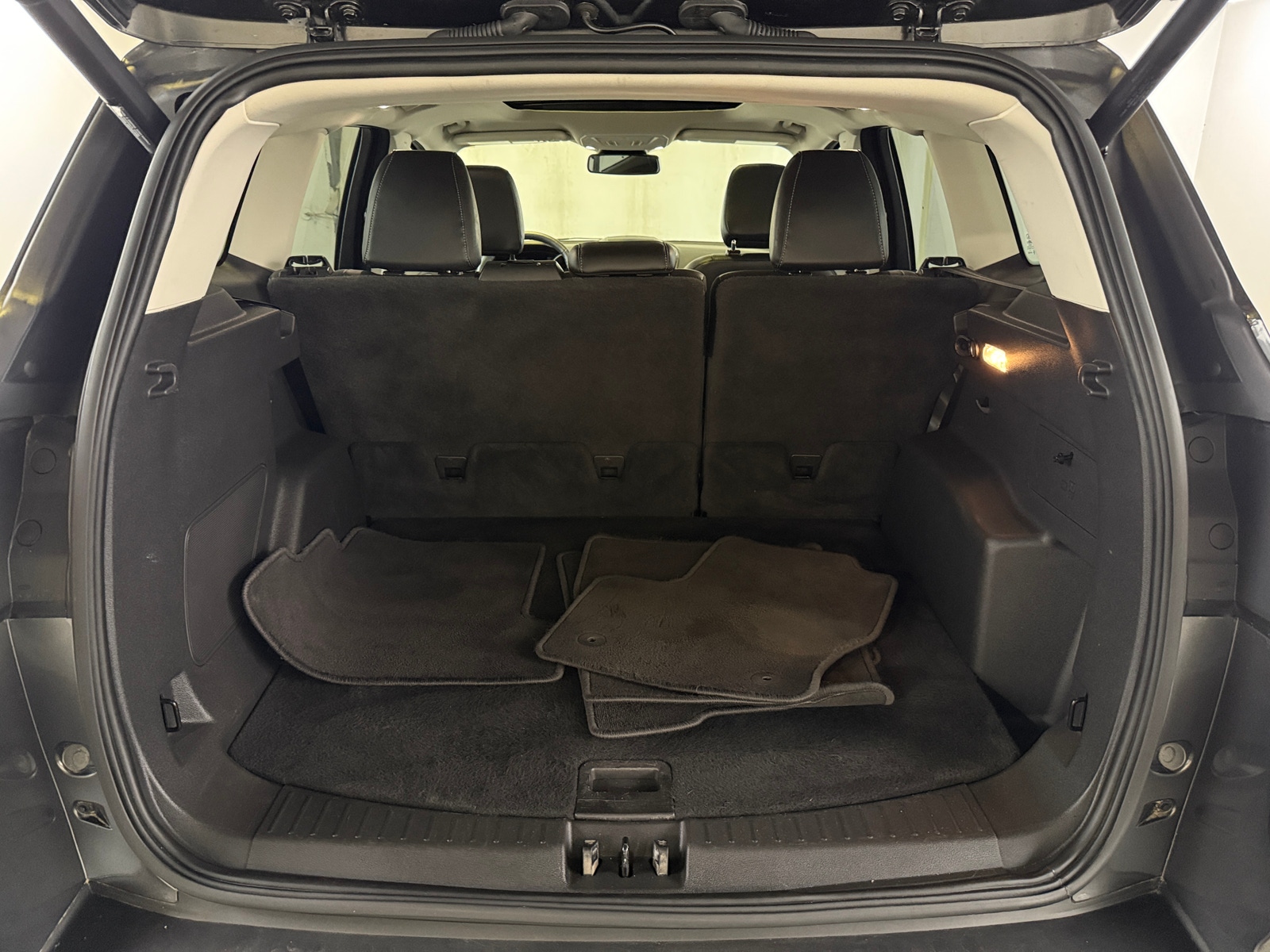 Thumbnail: 2019 Ford Escape - 6