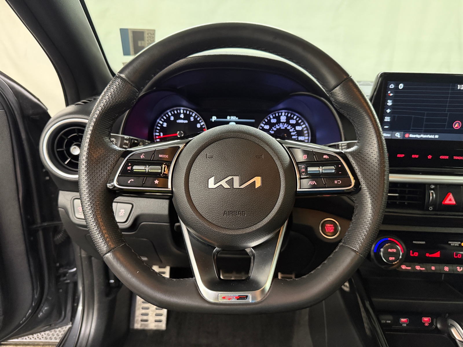 Thumbnail: 2023 Kia Forte - 5