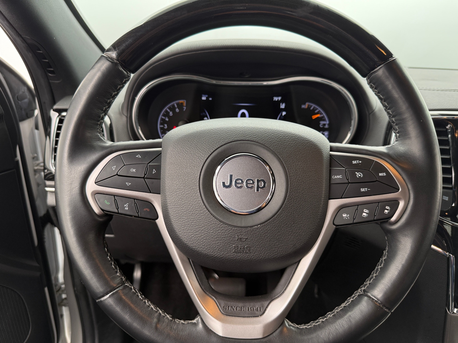 Thumbnail: 2021 Jeep Grand Cherokee - 4