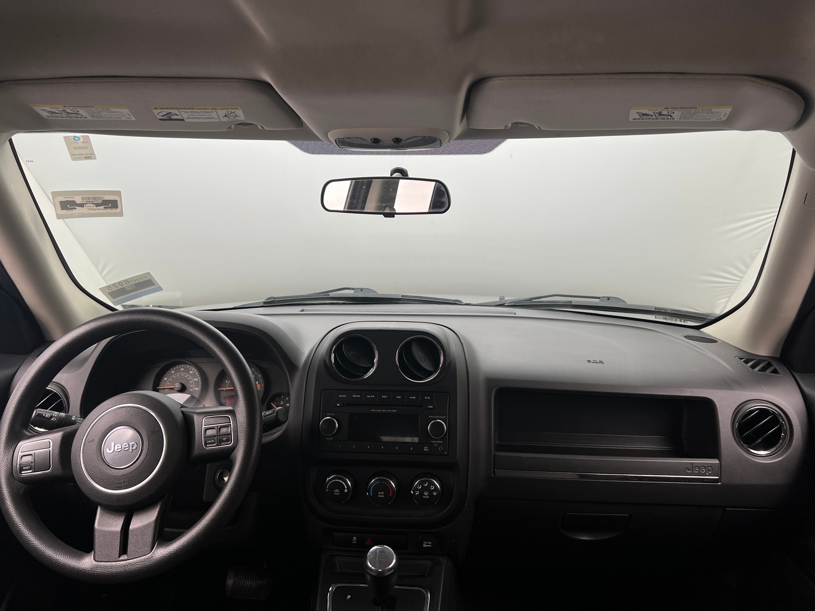 Thumbnail: 2015 Jeep Patriot - 3