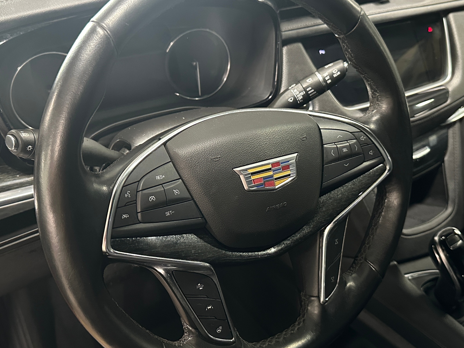 Thumbnail: 2022 Cadillac XT5 - 4