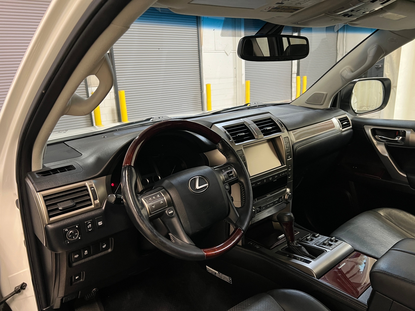Thumbnail: 2016 Lexus GX - 2