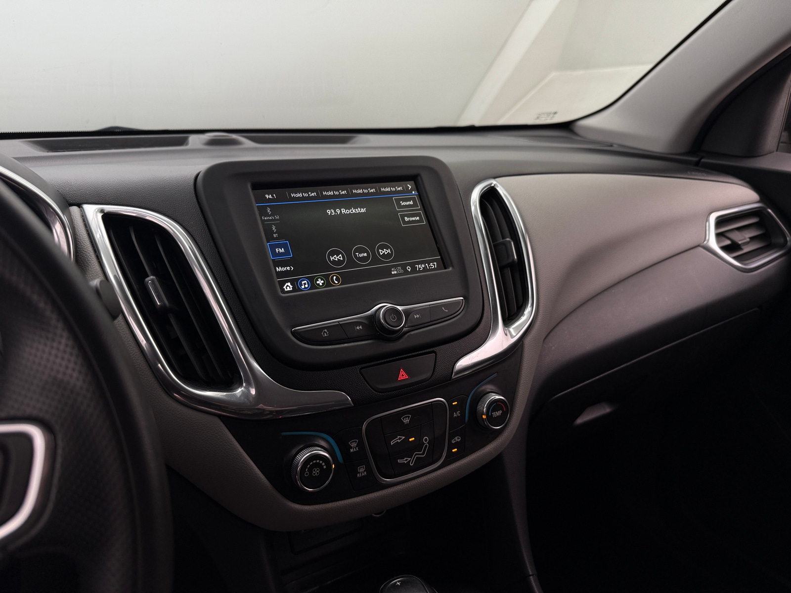 Thumbnail: 2019 Chevrolet Equinox - 4