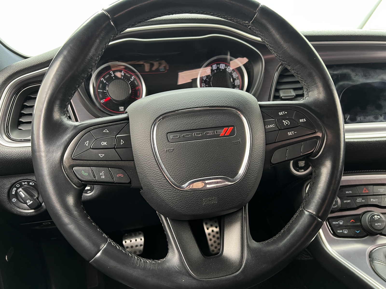 Thumbnail: 2017 Dodge Challenger - 5