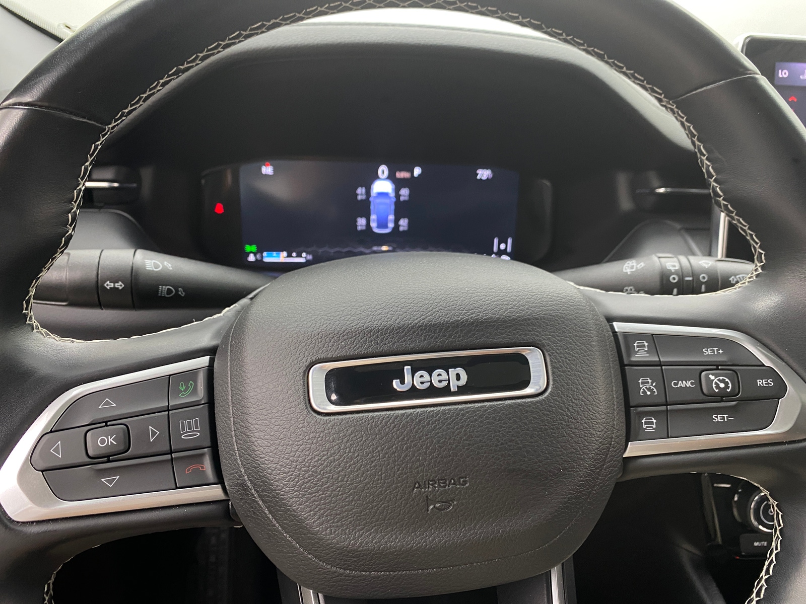 Thumbnail: 2022 Jeep Compass - 4