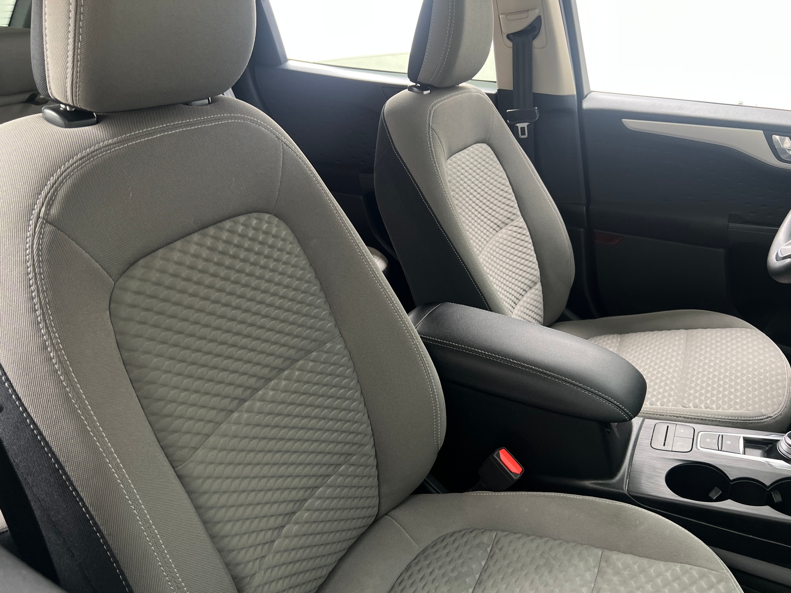 Thumbnail: 2020 Ford Escape - 2