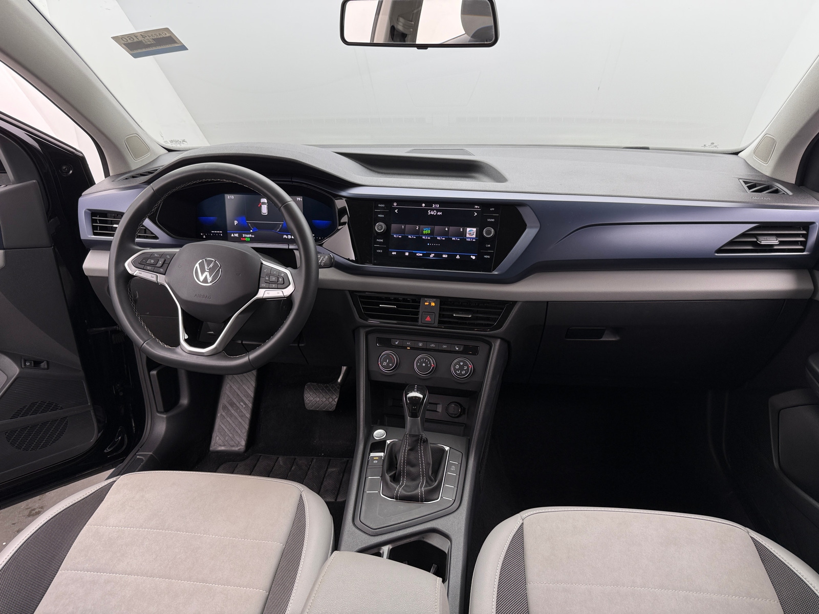 Thumbnail: 2022 Volkswagen Taos - 2