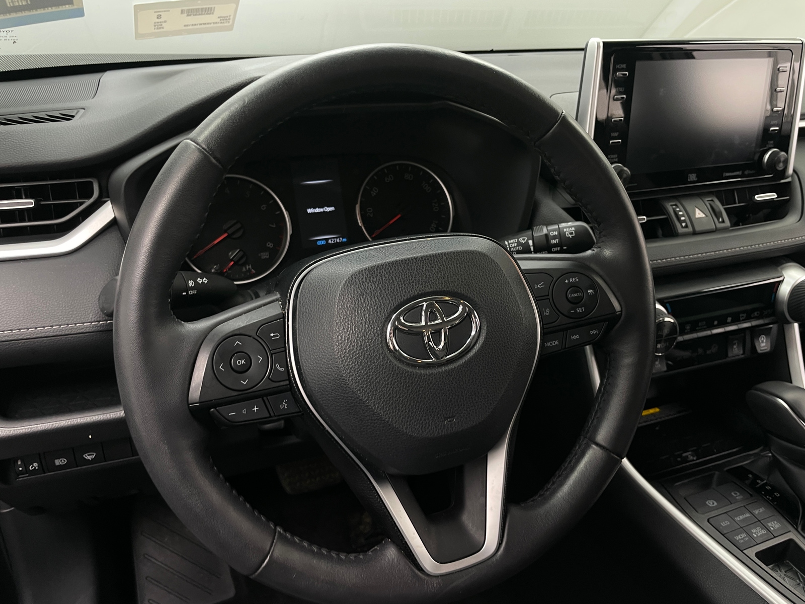 Thumbnail: 2021 Toyota RAV4 - 4