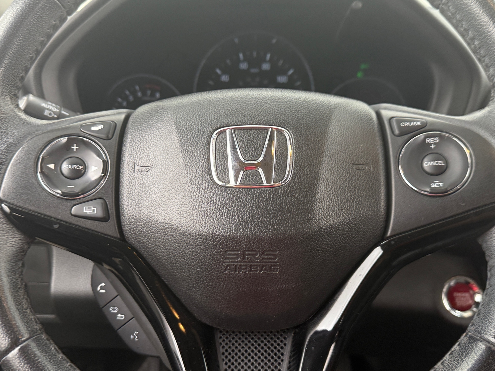 Thumbnail: 2017 Honda HR-V - 4
