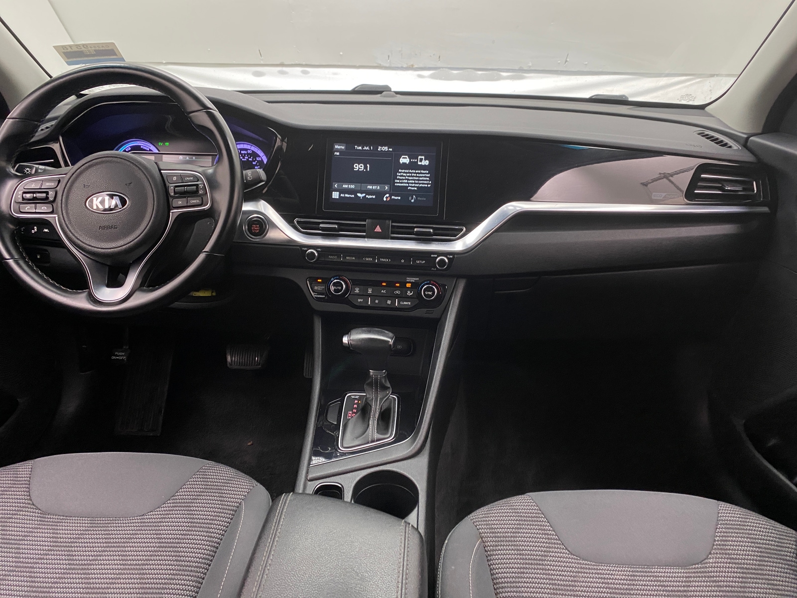 Thumbnail: 2020 Kia Niro - 3