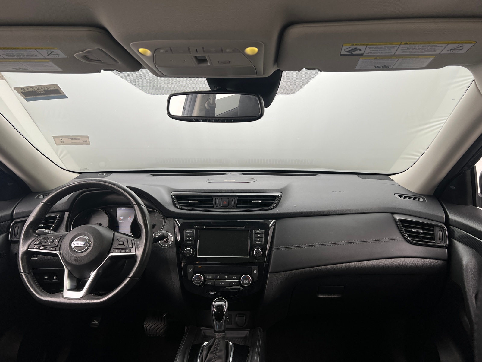 Thumbnail: 2018 Nissan Rogue - 3