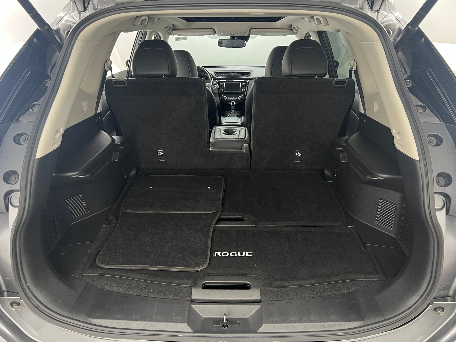 Thumbnail: 2018 Nissan Rogue - 7