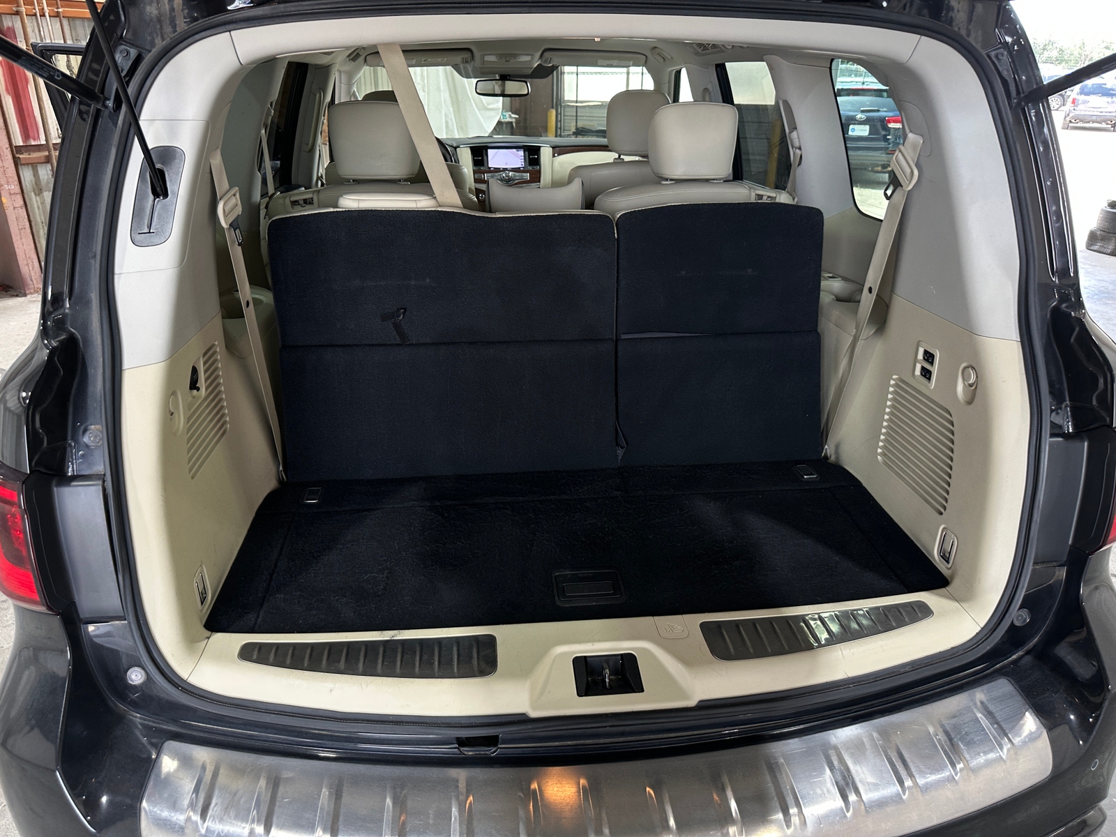 Thumbnail: 2018 INFINITI QX80 - 7
