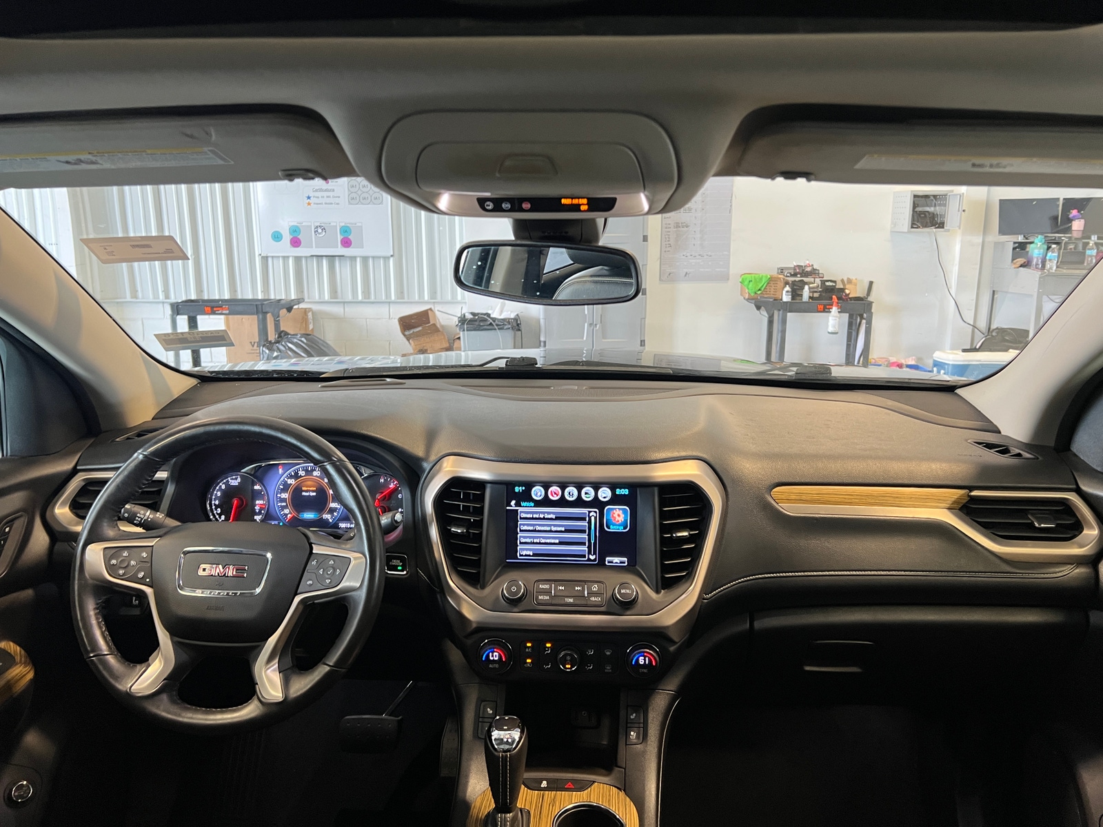 Thumbnail: 2017 GMC Acadia - 2