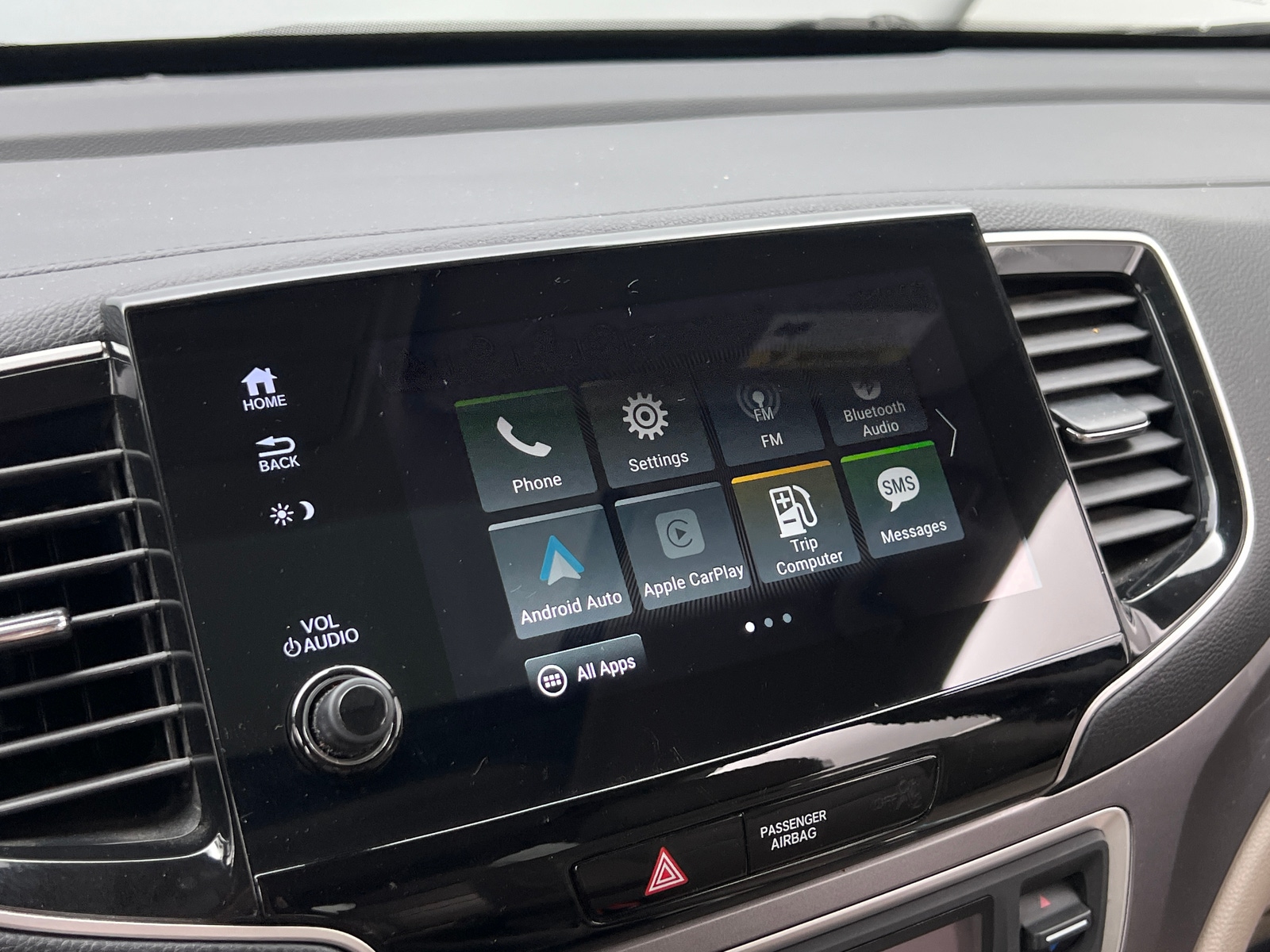Thumbnail: 2019 Honda Pilot - 3