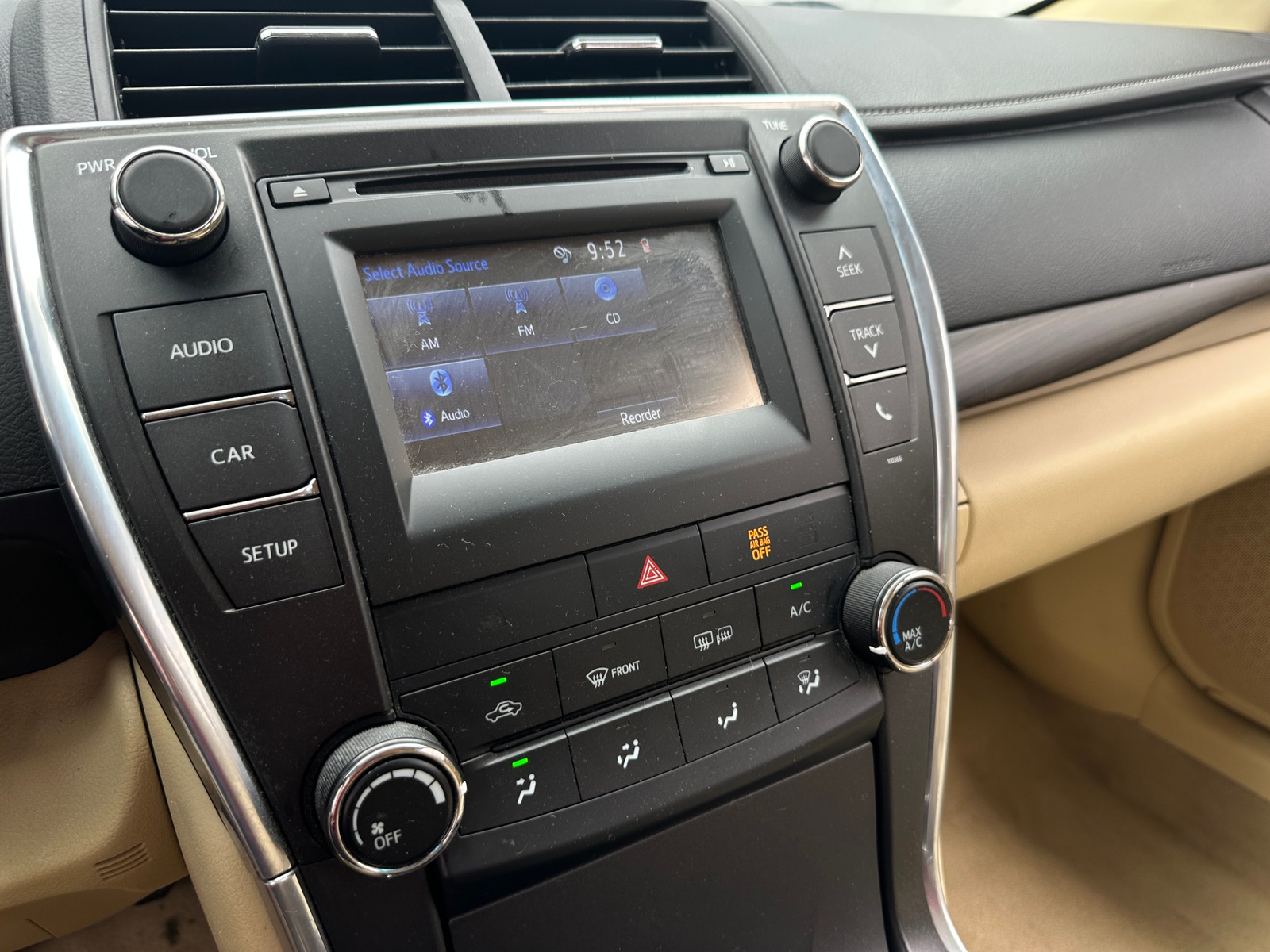 Thumbnail: 2015 Toyota Camry - 4