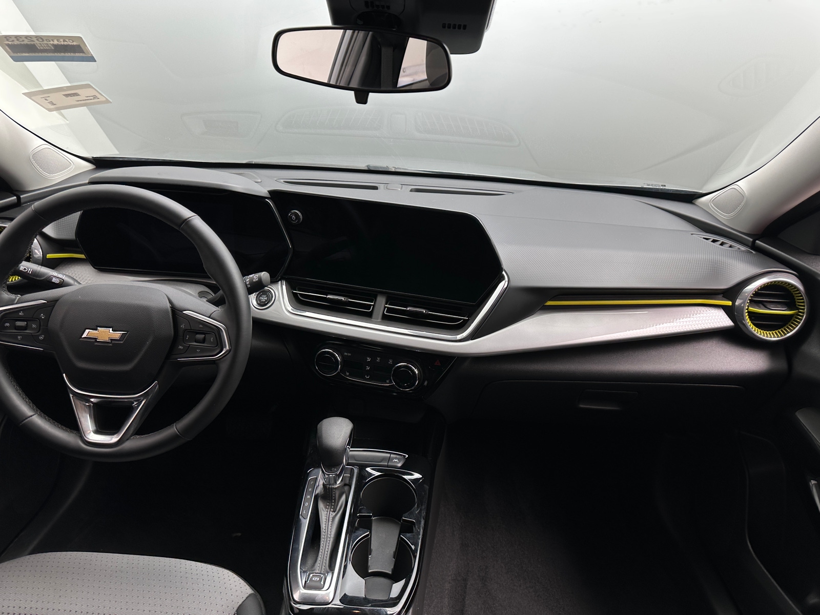 Thumbnail: 2024 Chevrolet Trax - 3