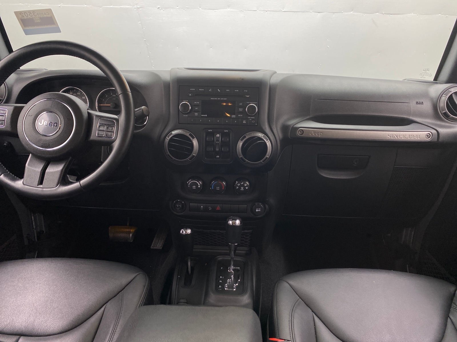 Thumbnail: 2015 Jeep Wrangler - 3