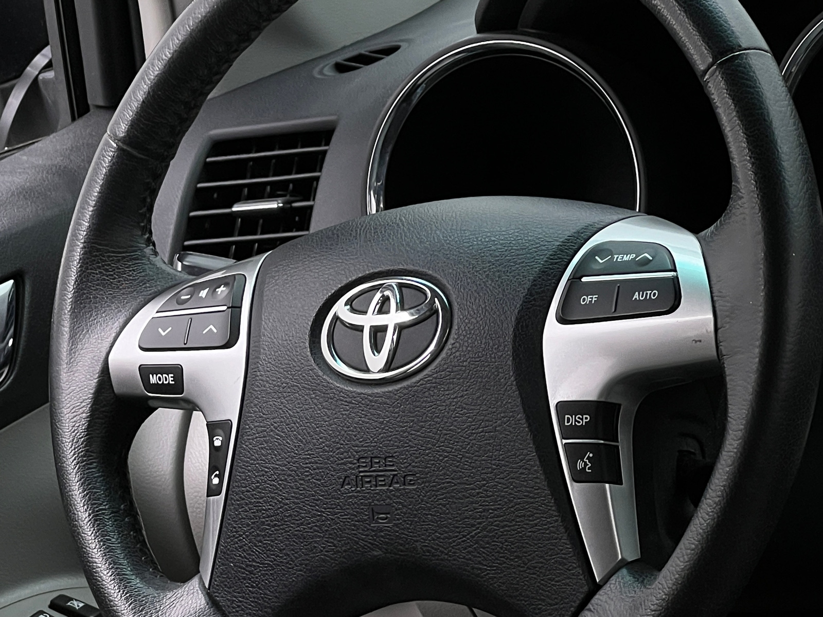 Thumbnail: 2012 Toyota Highlander - 4