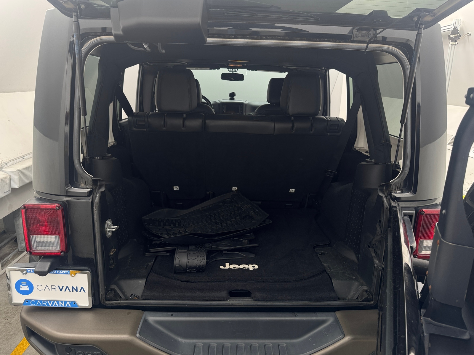 Thumbnail: 2016 Jeep Wrangler - 6