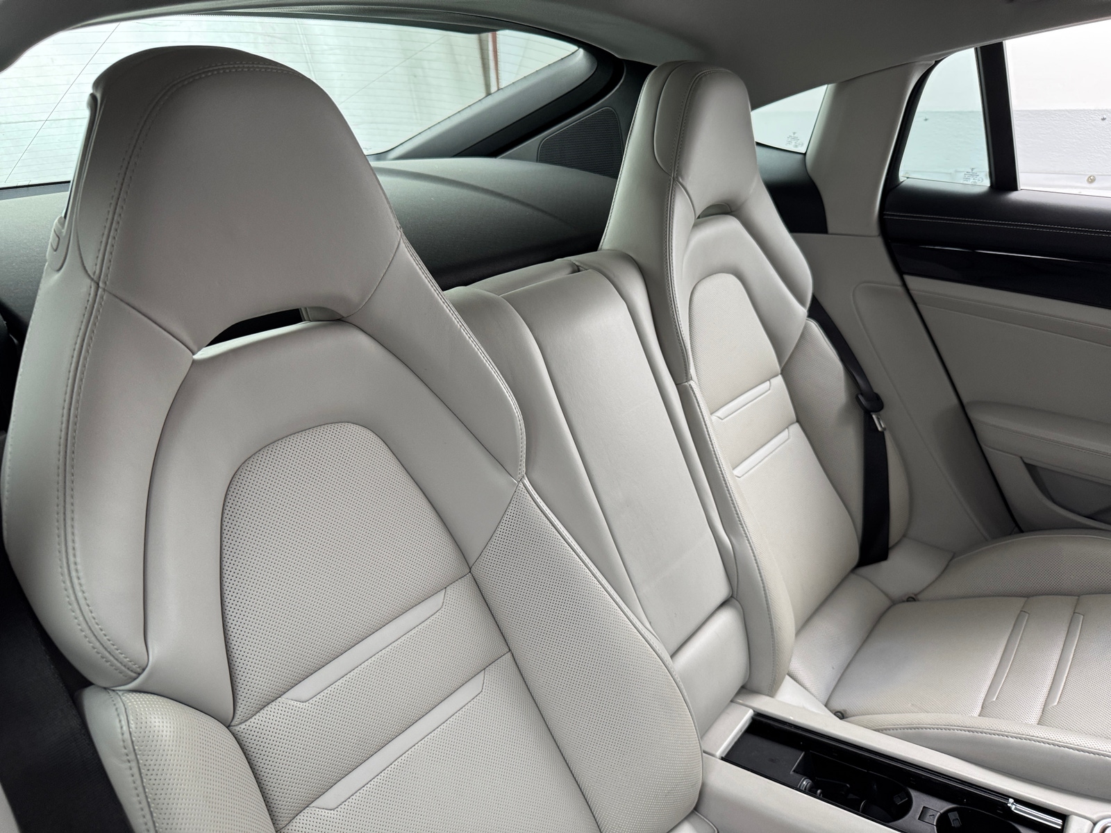 Thumbnail: 2020 Porsche Panamera - 6