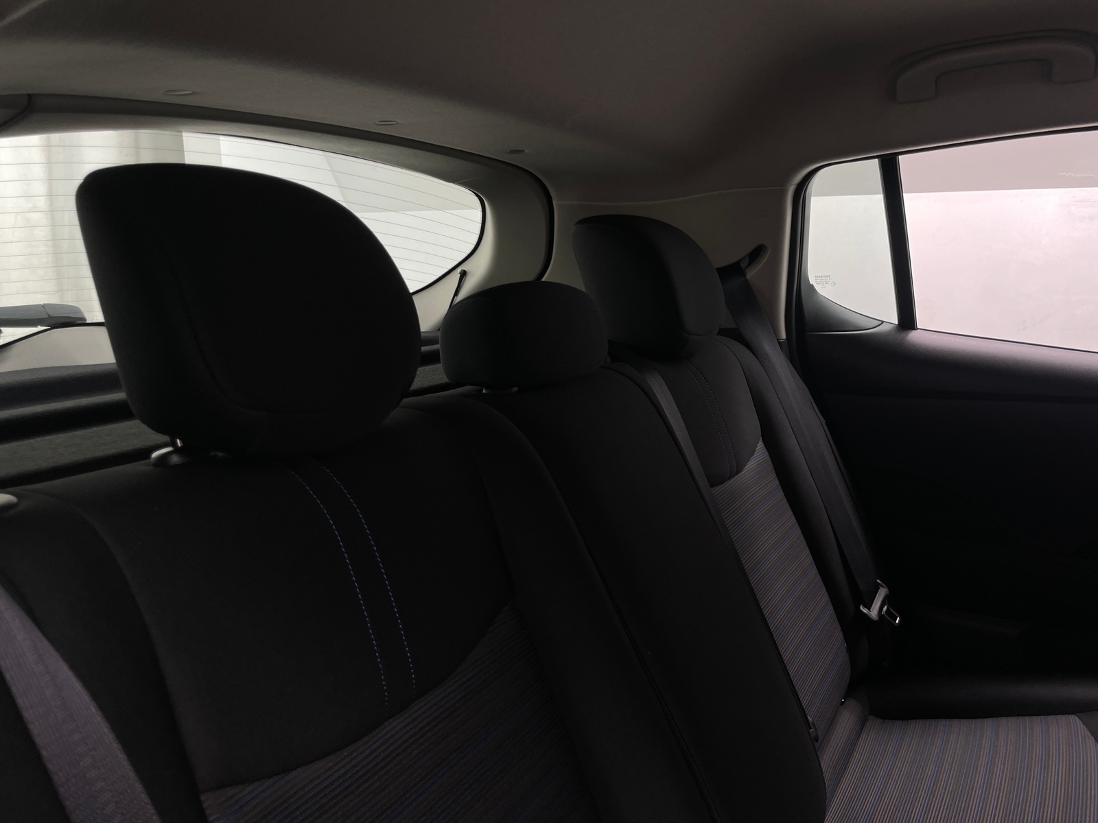 Thumbnail: 2023 Nissan Leaf - 6