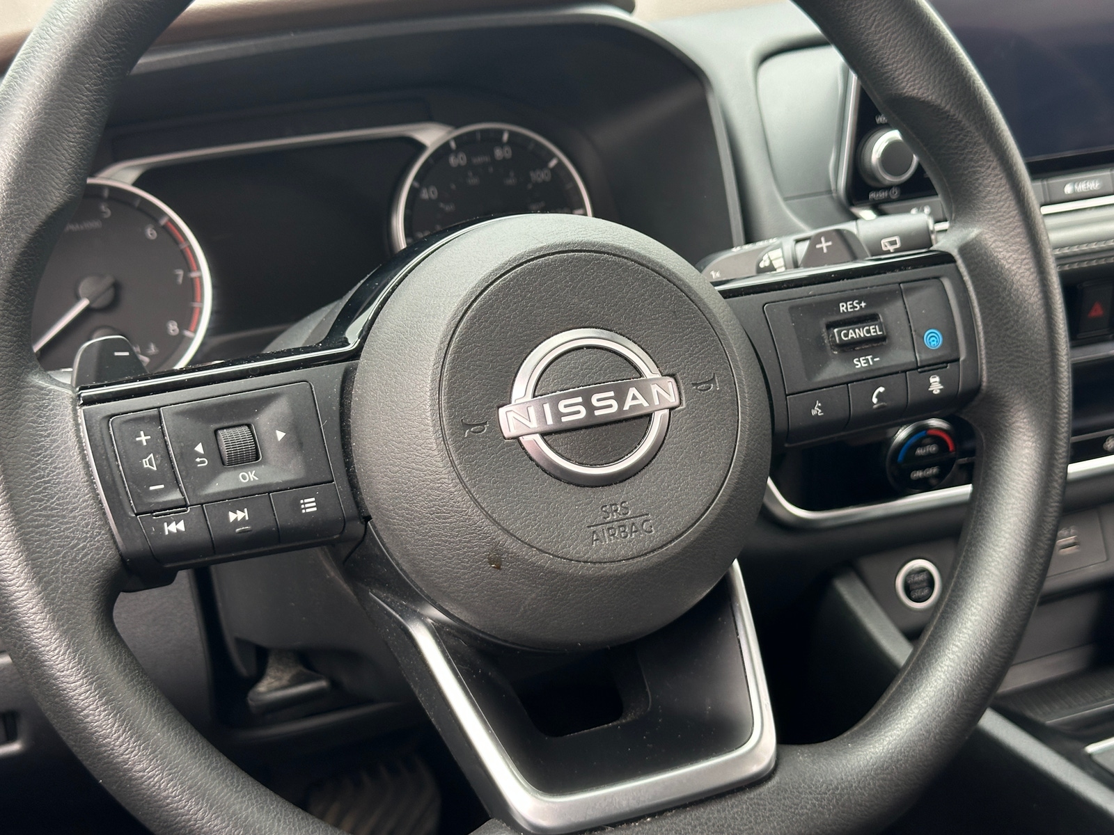 Thumbnail: 2022 Nissan Rogue - 5