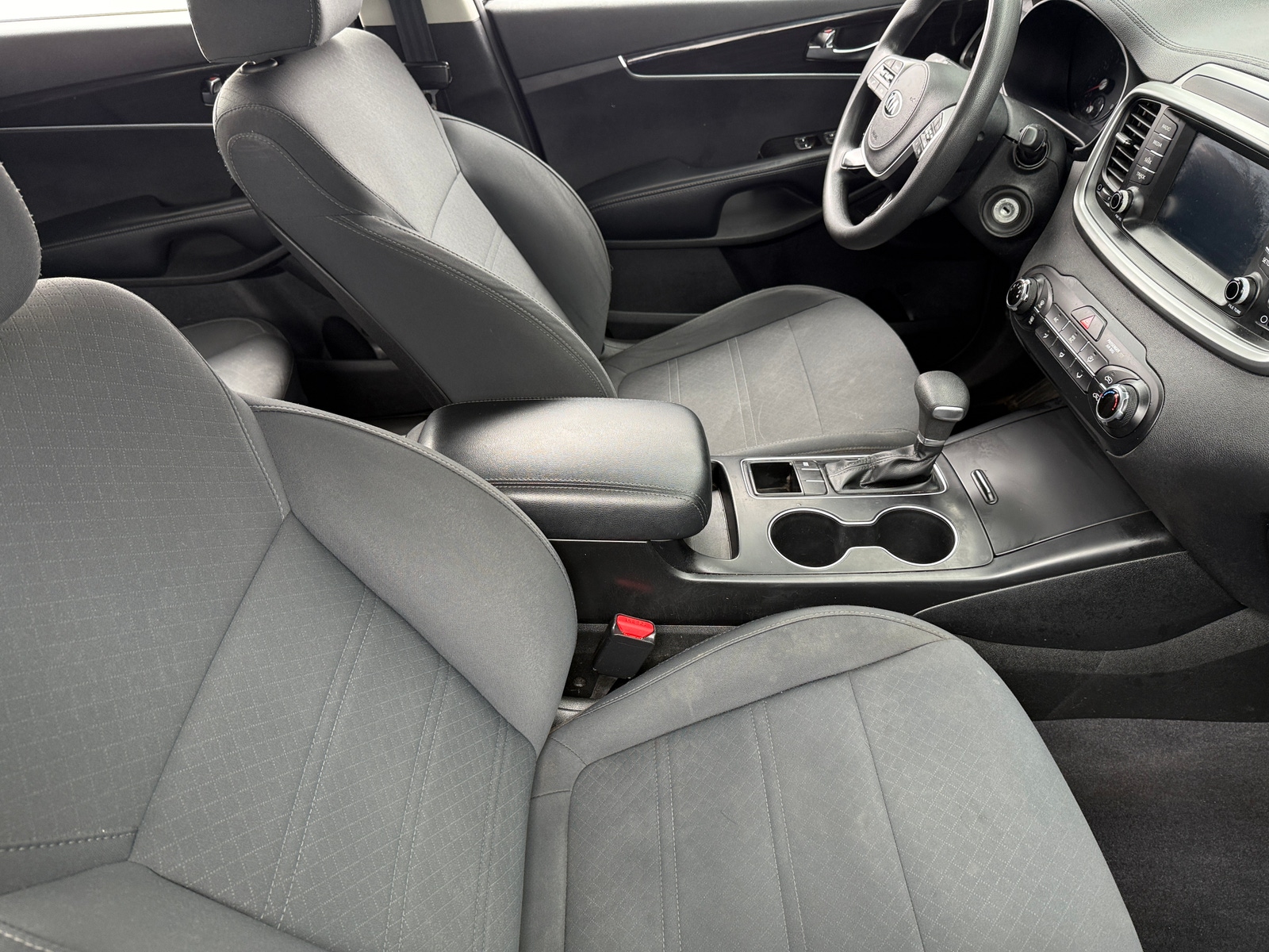 Thumbnail: 2019 Kia Sorento - 2