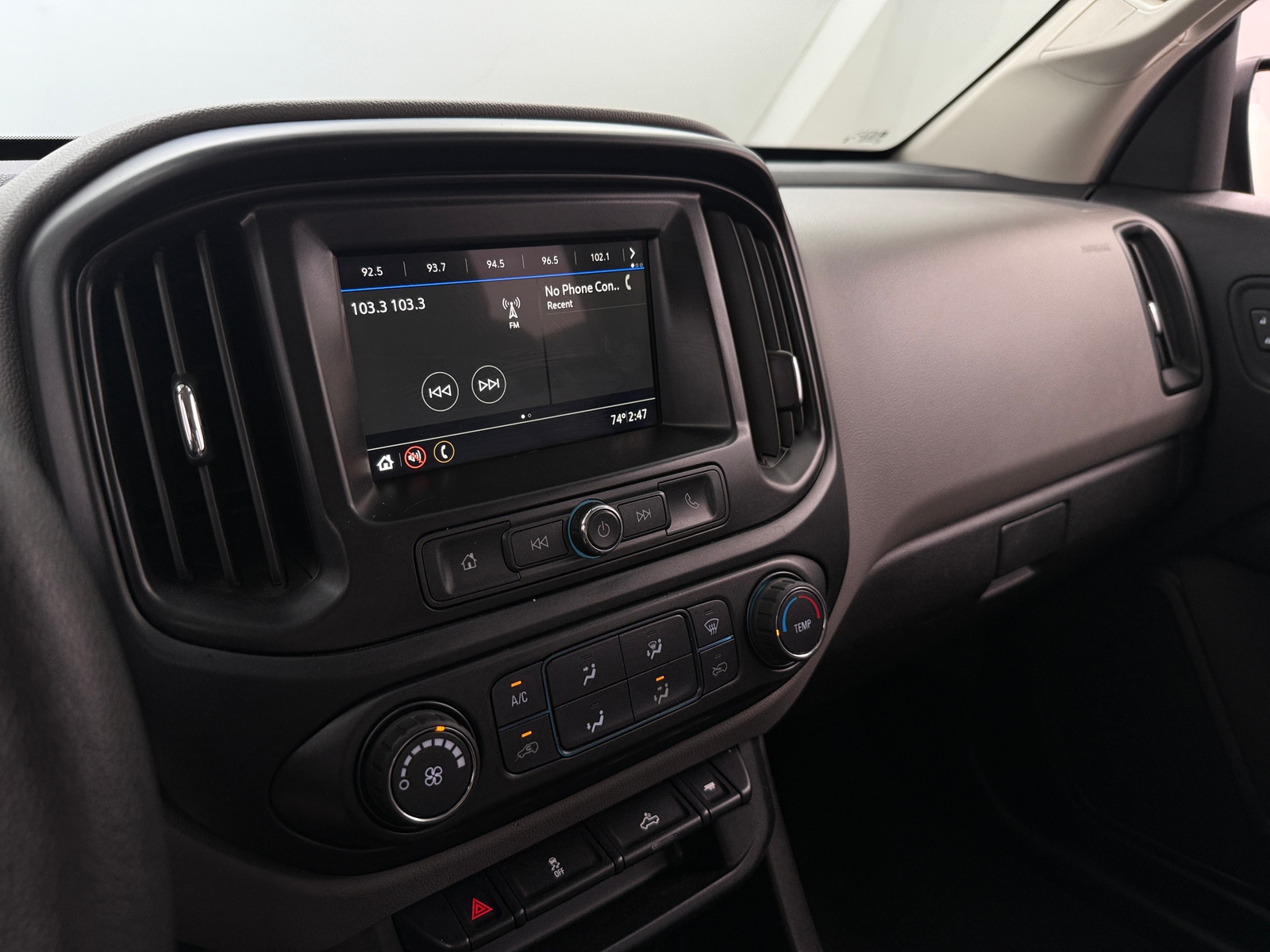 Thumbnail: 2019 Chevrolet Colorado - 4