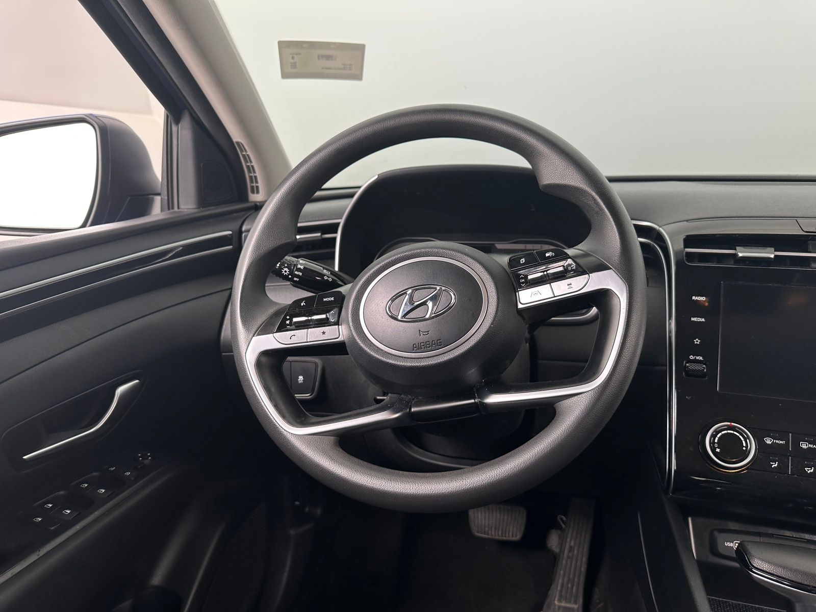 Thumbnail: 2022 Hyundai Tucson - 5