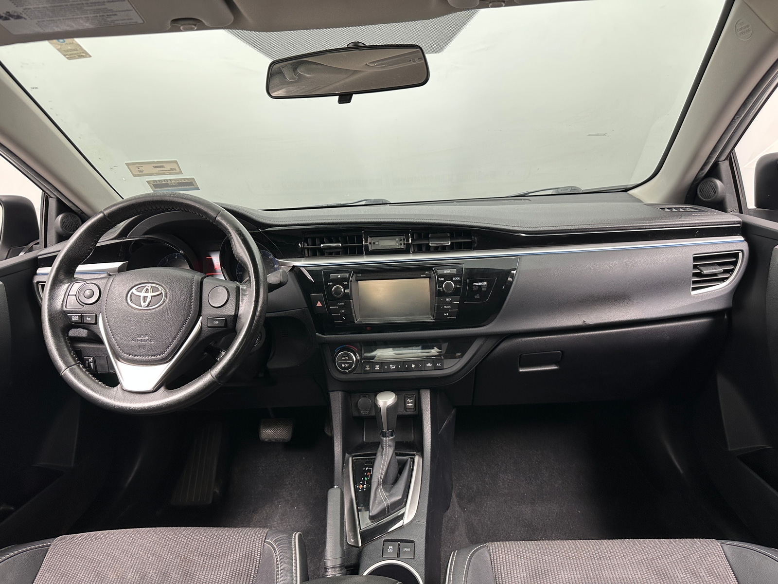 Thumbnail: 2014 Toyota Corolla - 3