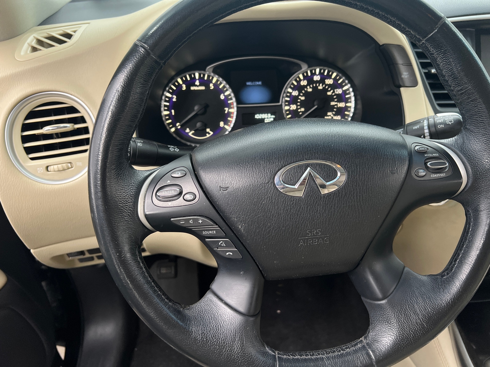 Thumbnail: 2015 INFINITI QX60 - 4