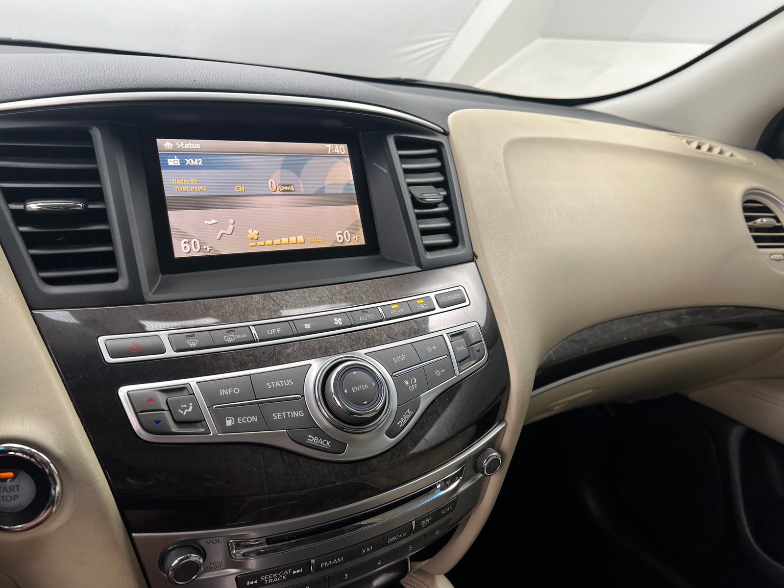 Thumbnail: 2015 INFINITI QX60 - 3