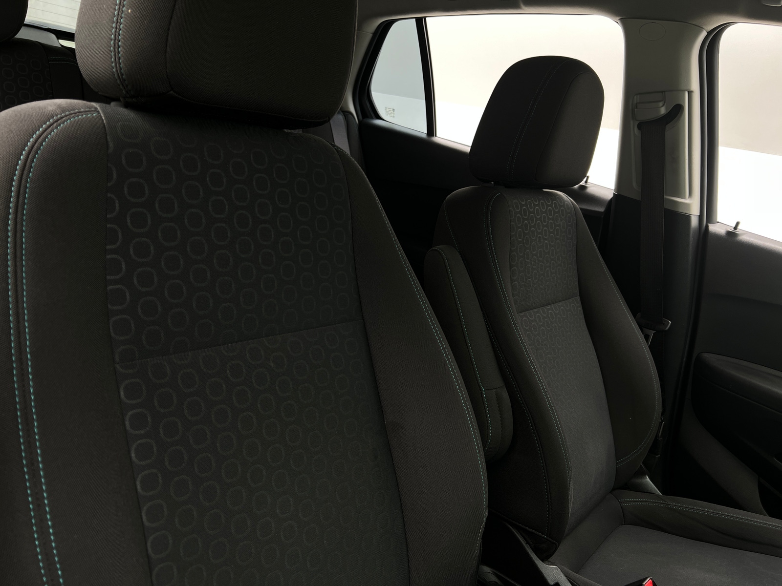 Thumbnail: 2016 Chevrolet Trax - 2