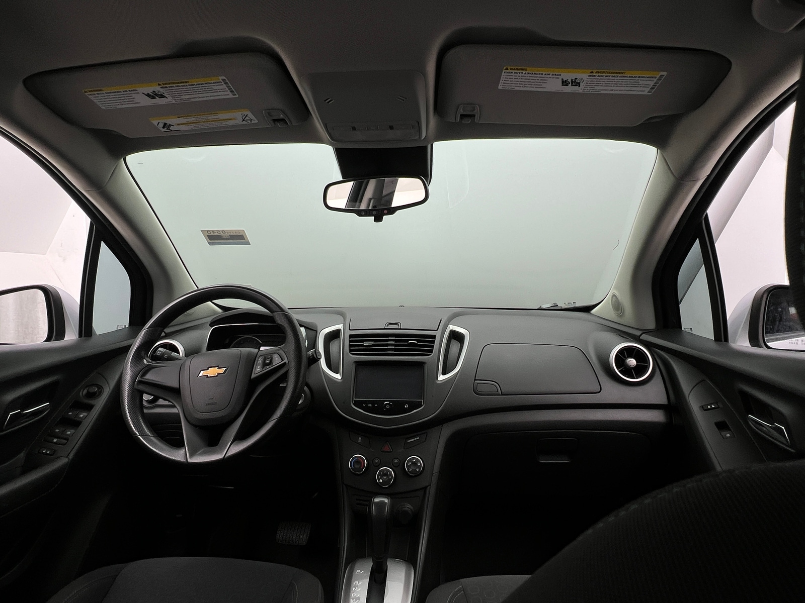 Thumbnail: 2016 Chevrolet Trax - 3