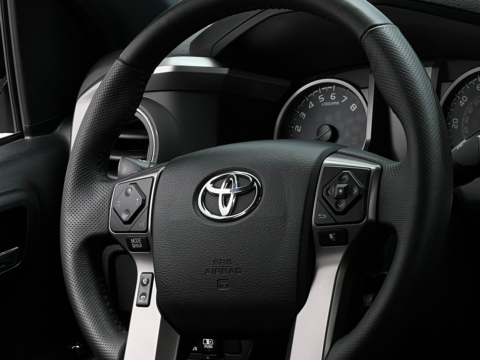 Thumbnail: 2017 Toyota Tacoma - 4