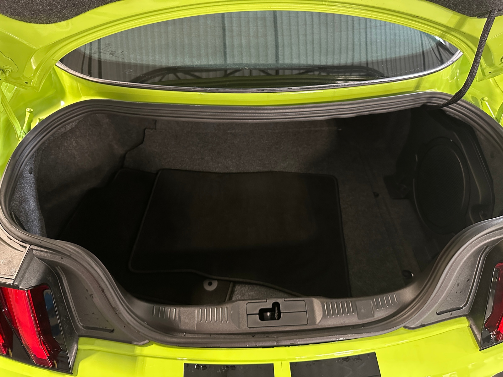 Thumbnail: 2020 Ford Mustang - 4