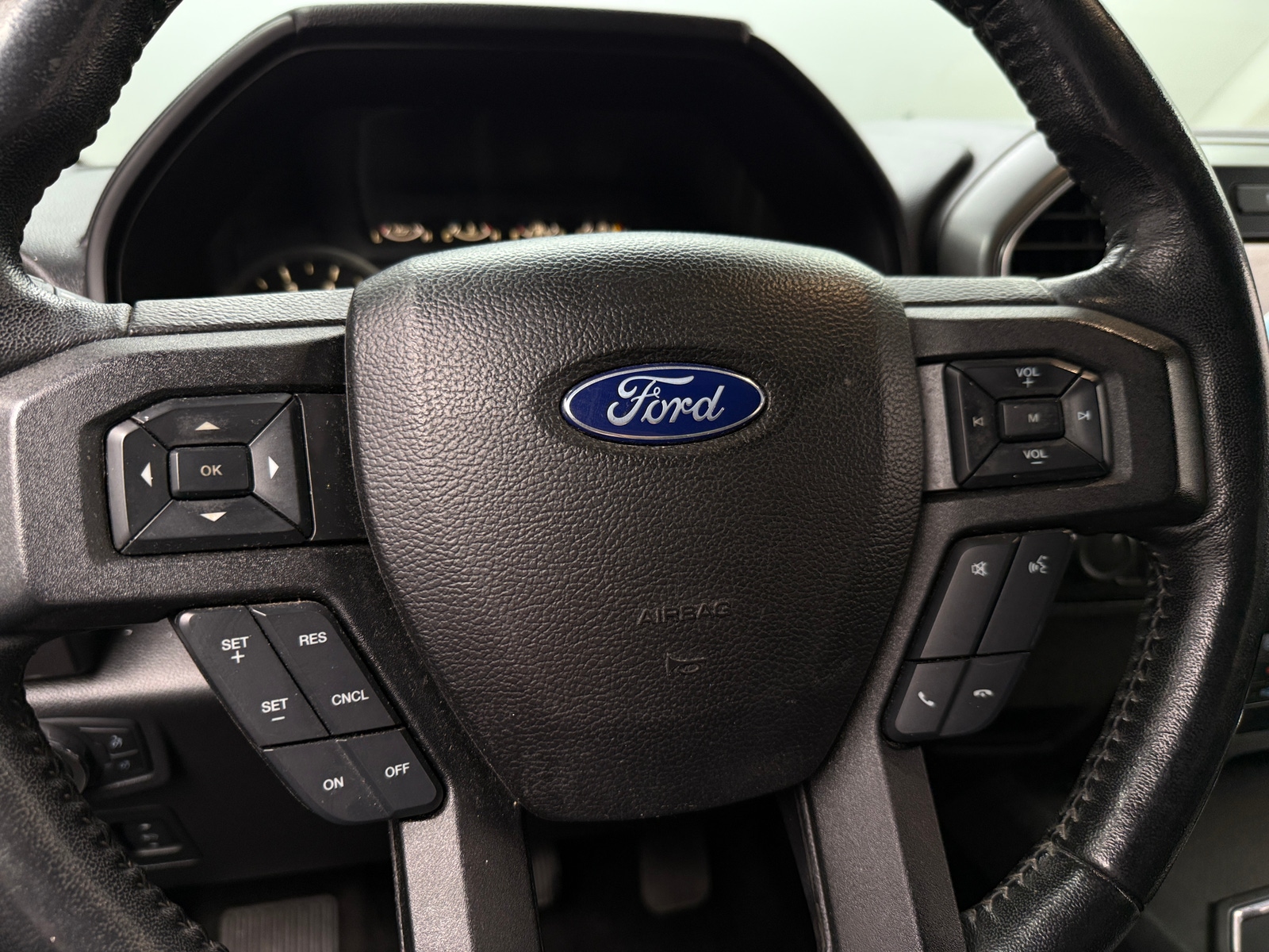 Thumbnail: 2017 Ford Econoline - 5